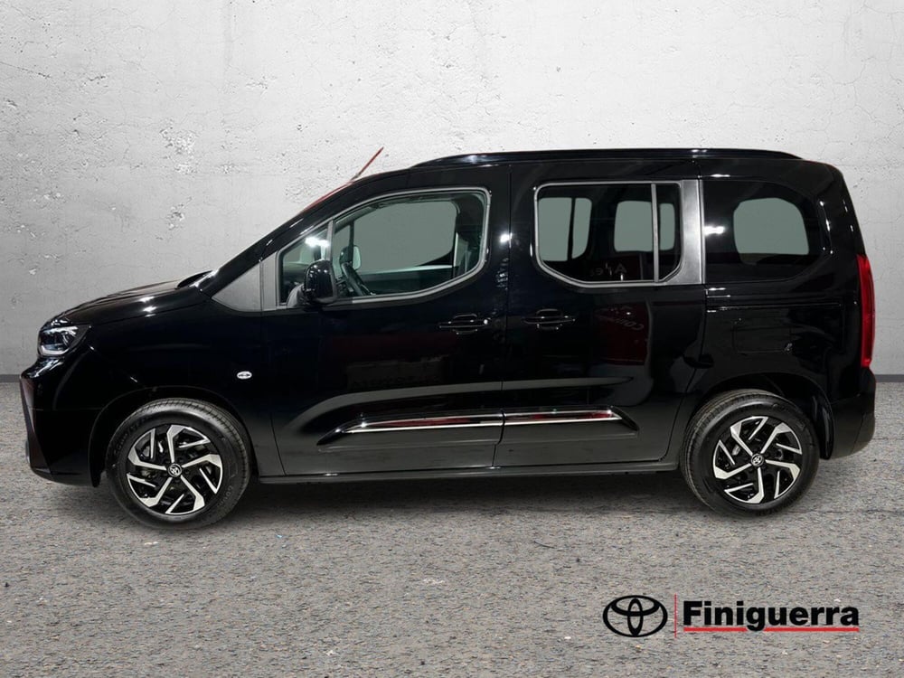 Toyota Proace City Verso nuova a Lecco (6)