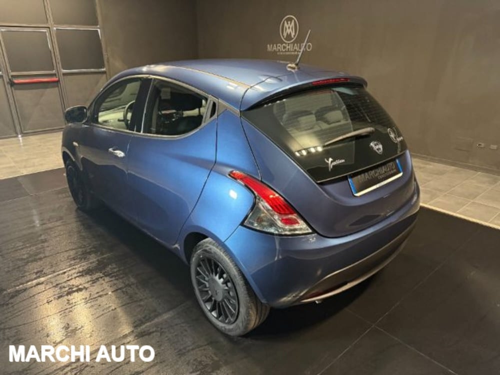 Lancia Ypsilon usata a Perugia (7)