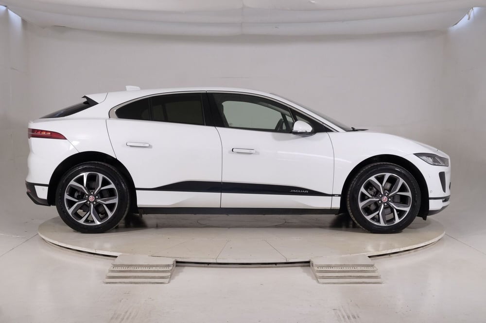 Jaguar I-Pace usata a Torino (6)