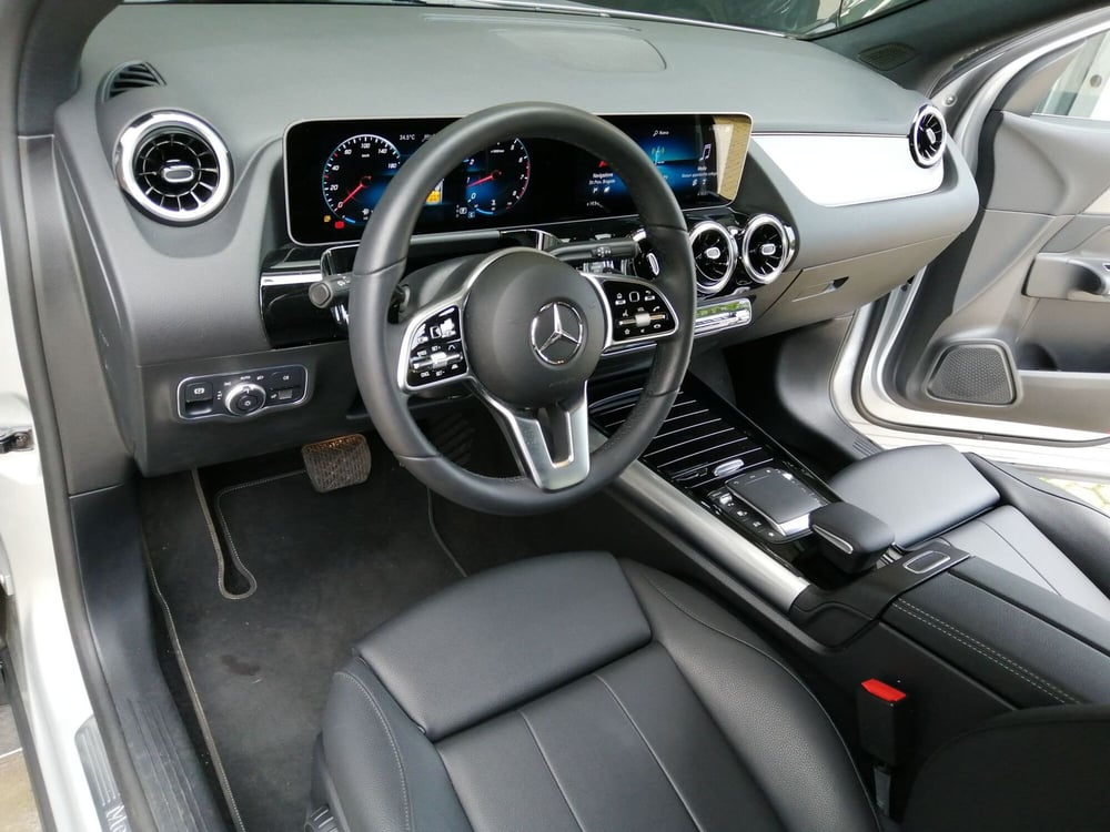 Mercedes-Benz GLA SUV usata a Como (11)