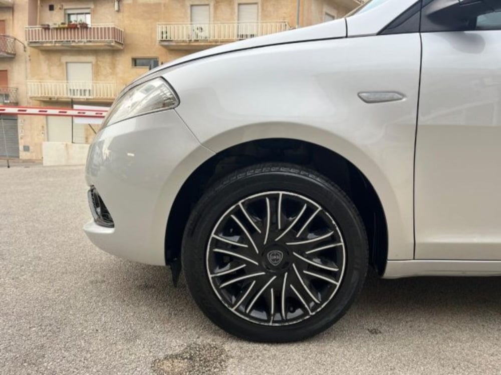 Lancia Ypsilon usata a Trapani (3)