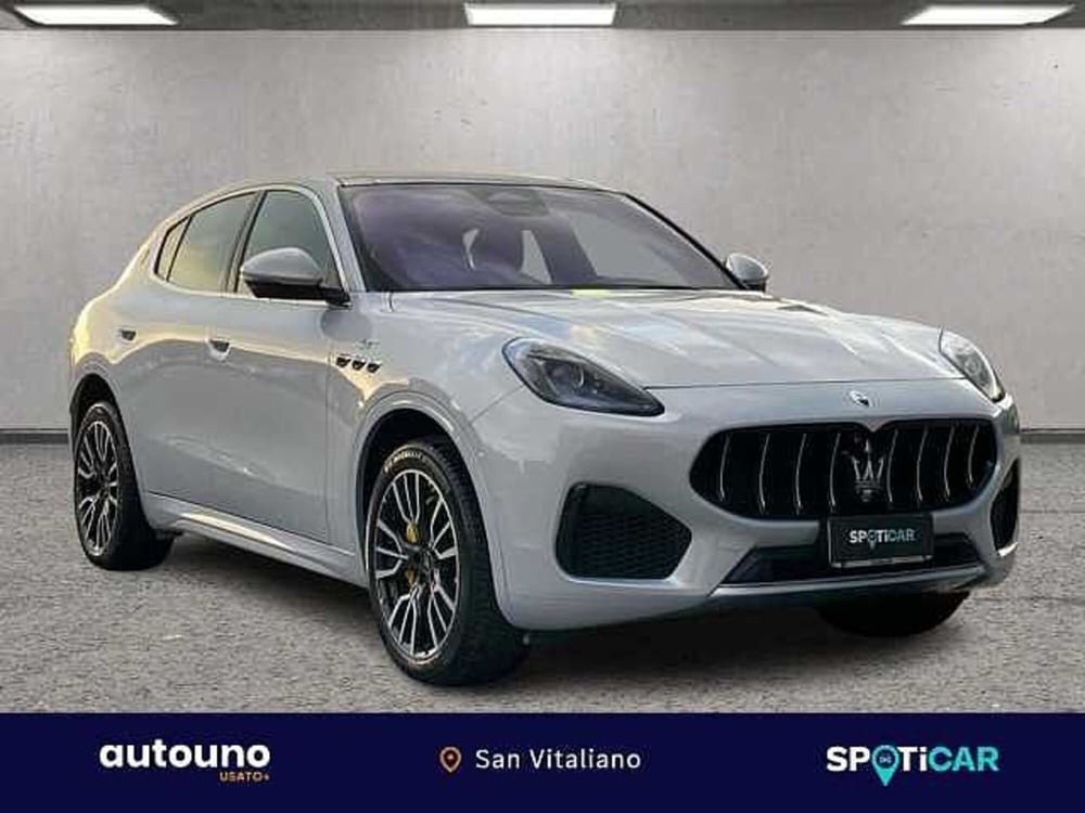 Maserati Grecale usata a Napoli (7)