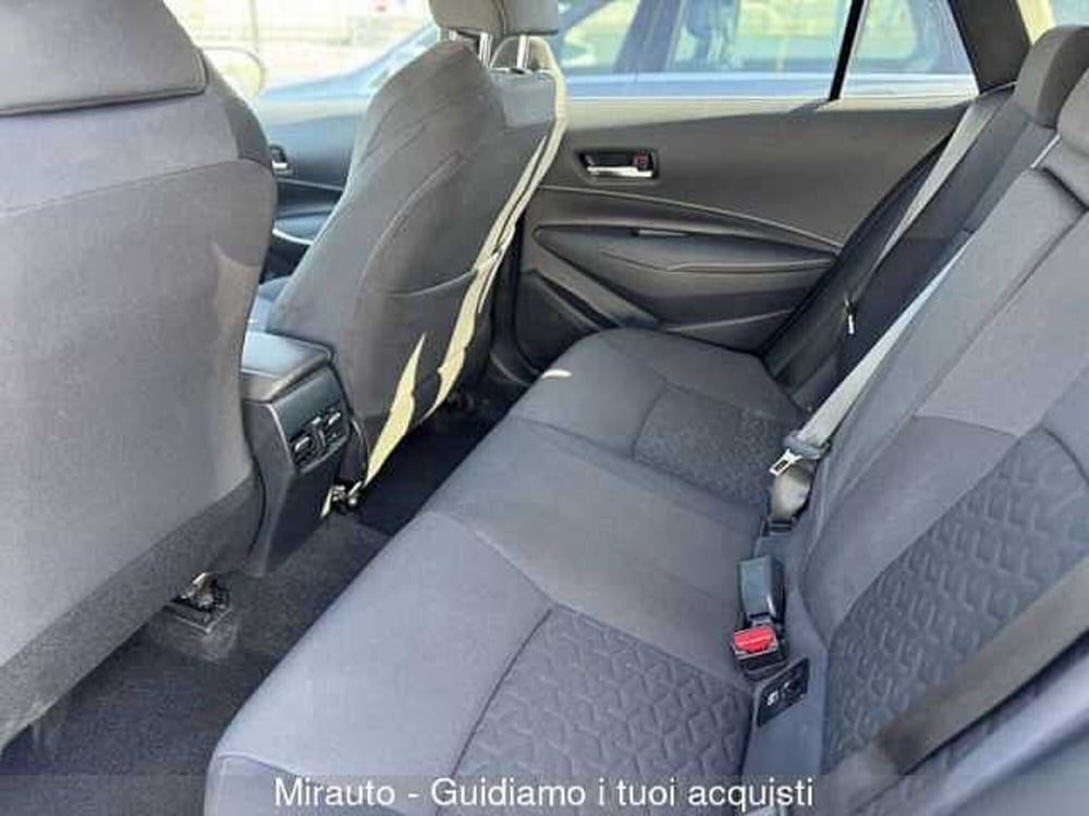 Toyota Corolla Touring Sports usata a Roma (8)