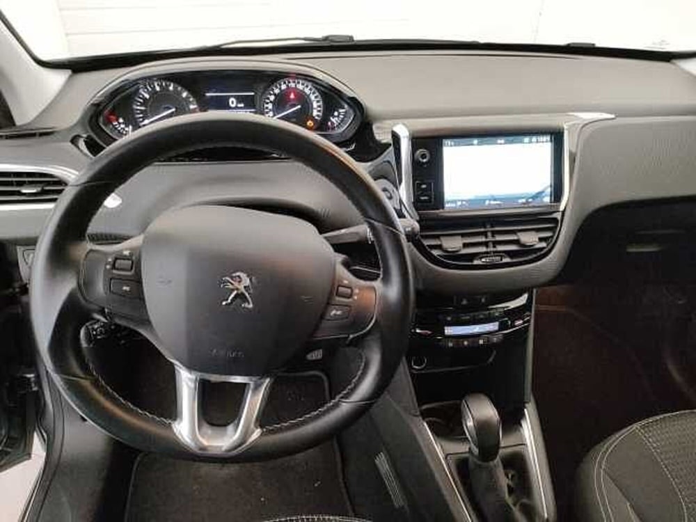 Peugeot 208 usata a Varese (12)