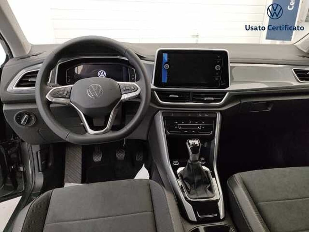 Volkswagen T-Roc nuova a Varese (15)