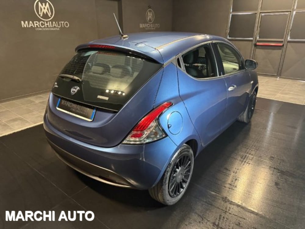 Lancia Ypsilon usata a Perugia (5)