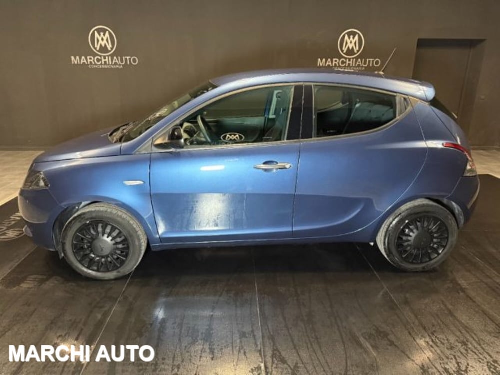 Lancia Ypsilon usata a Perugia (8)