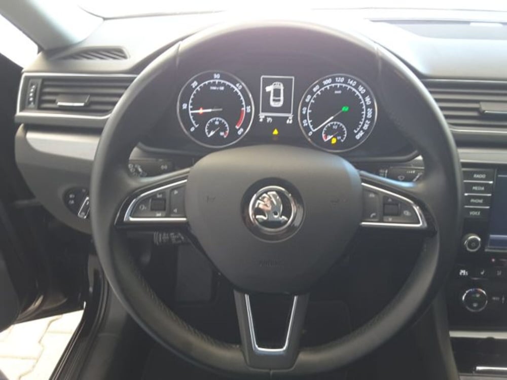 Skoda Superb usata a Firenze (7)