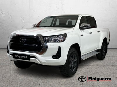 Toyota Hilux 2.D-4D 4WD porte Double Cab Lounge  nuova a Civate