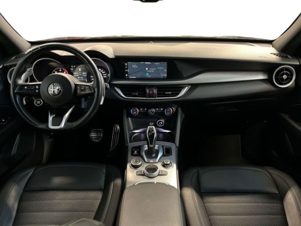 Alfa Romeo Stelvio usata a Verona (9)