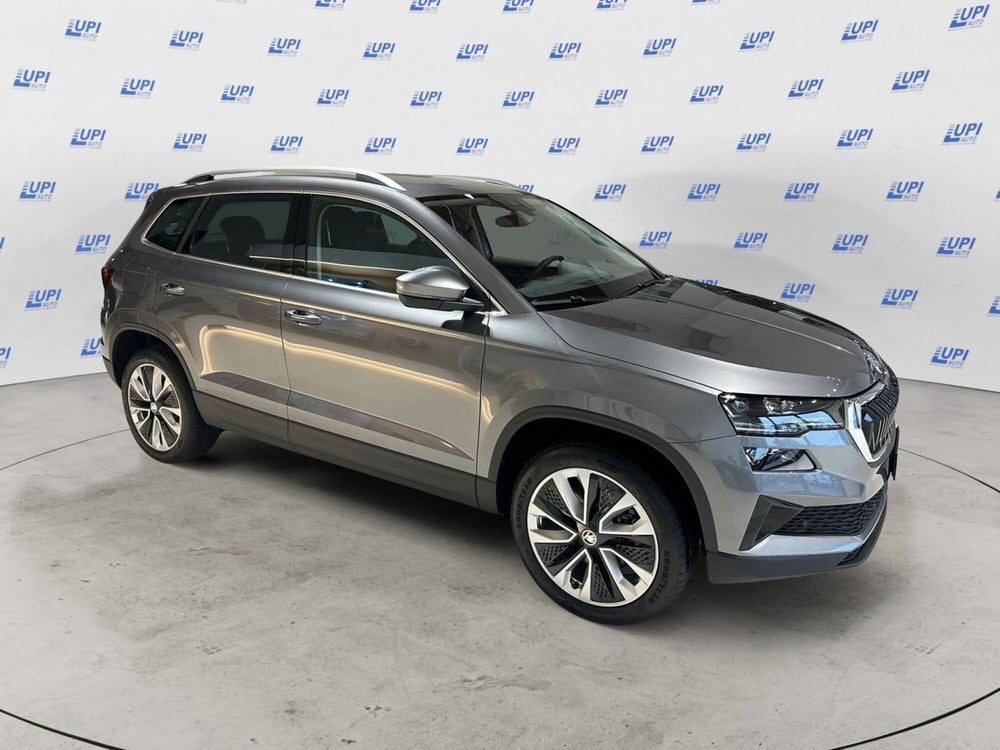 Skoda Karoq nuova a Prato (6)