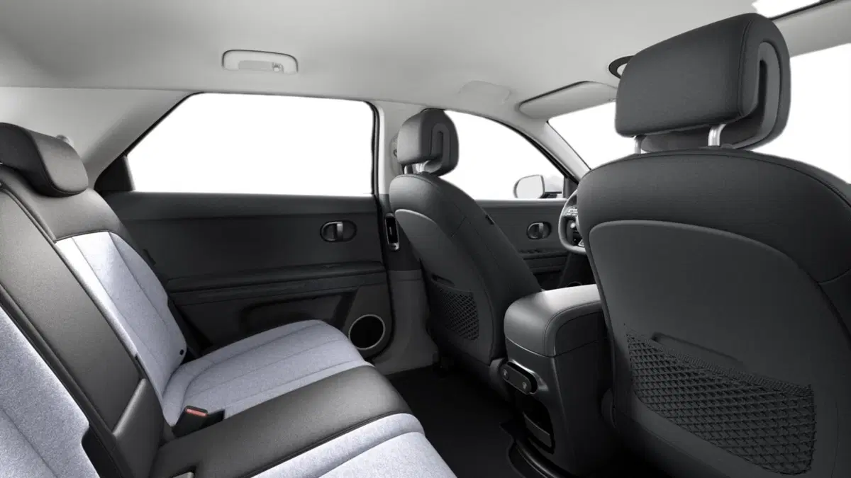 Hyundai Ioniq 5 nuova a Pistoia (15)