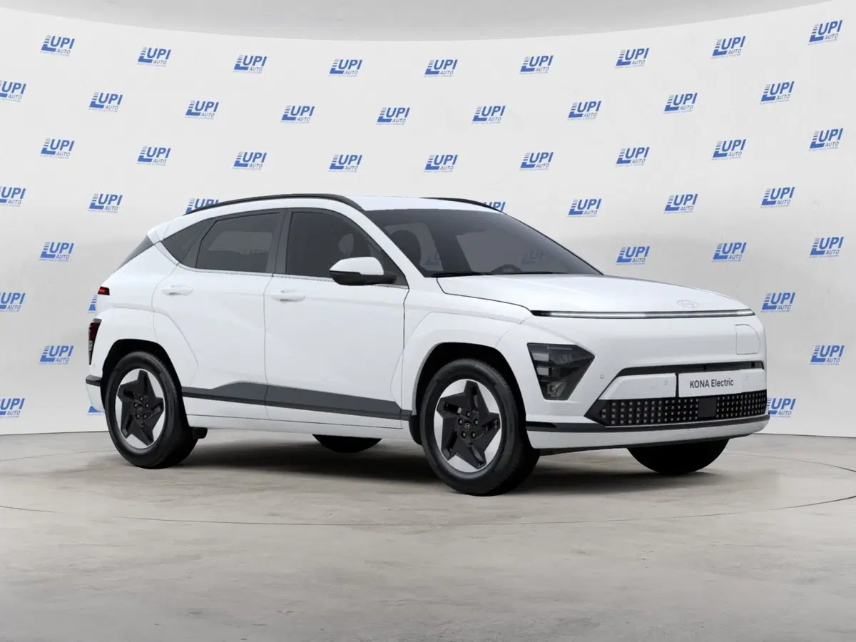Hyundai Kona nuova a Pistoia (2)
