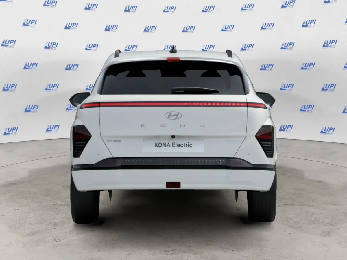 Hyundai Kona nuova a Pistoia (6)