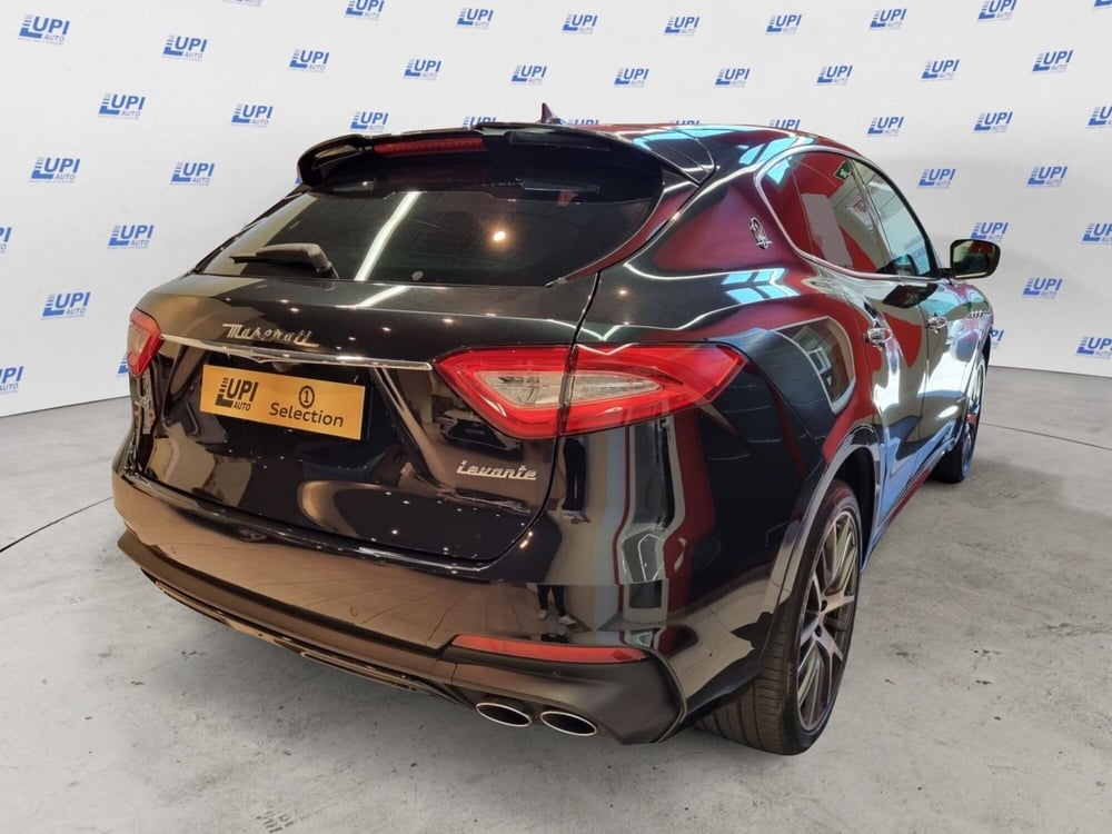 Maserati Levante usata a Pistoia (5)