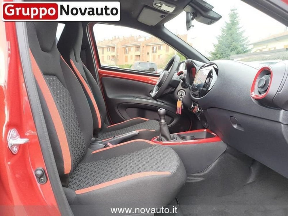 Toyota Aygo X nuova a Varese (12)