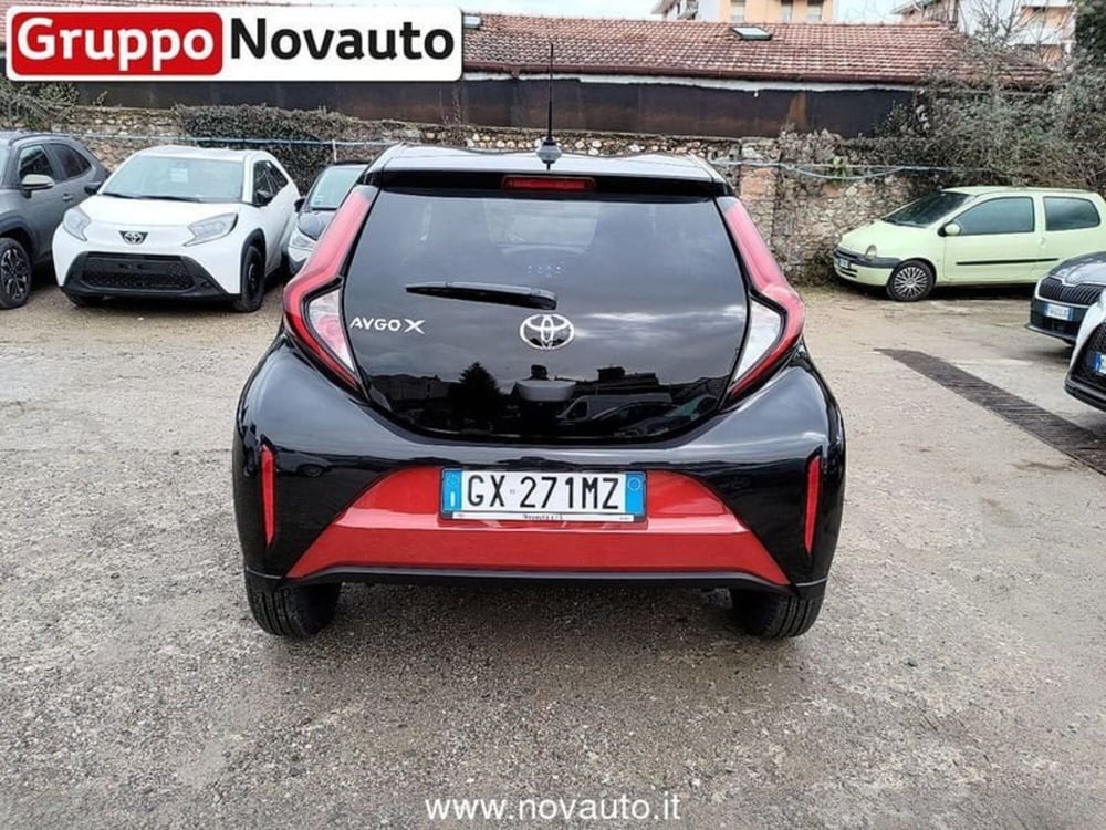 Toyota Aygo X nuova a Varese (7)