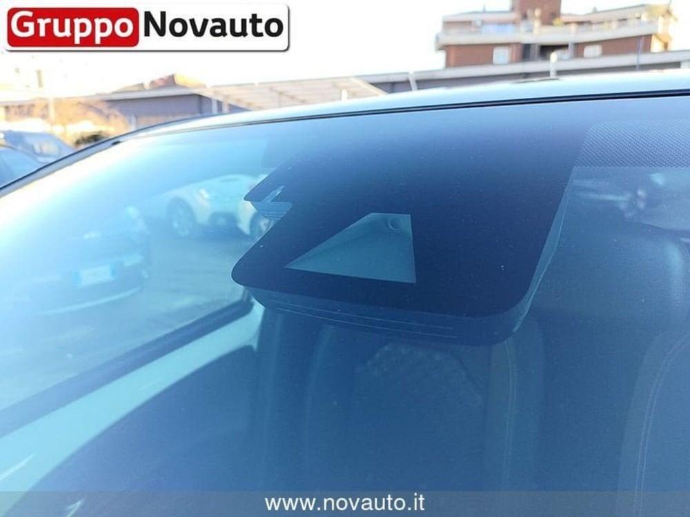 Toyota Aygo X nuova a Varese (11)