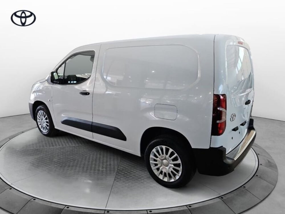 Toyota Proace City nuova a Vicenza (8)