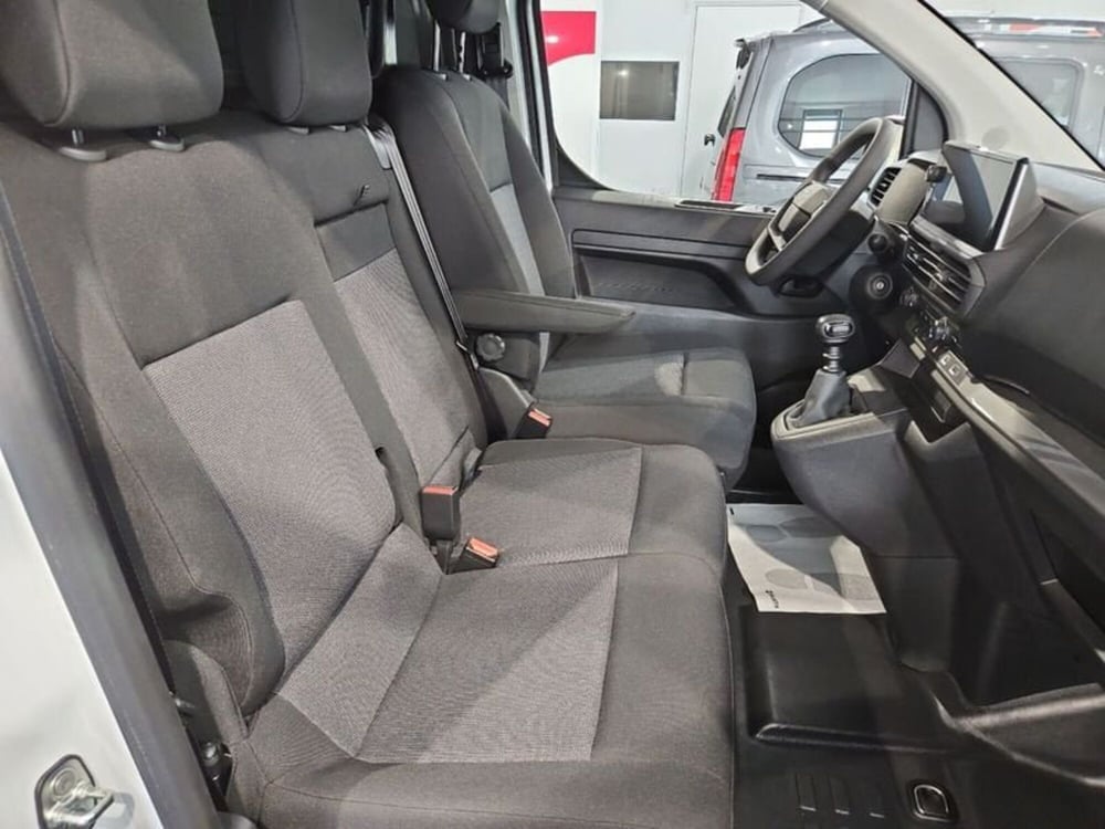 Toyota Proace nuova a Vicenza (15)