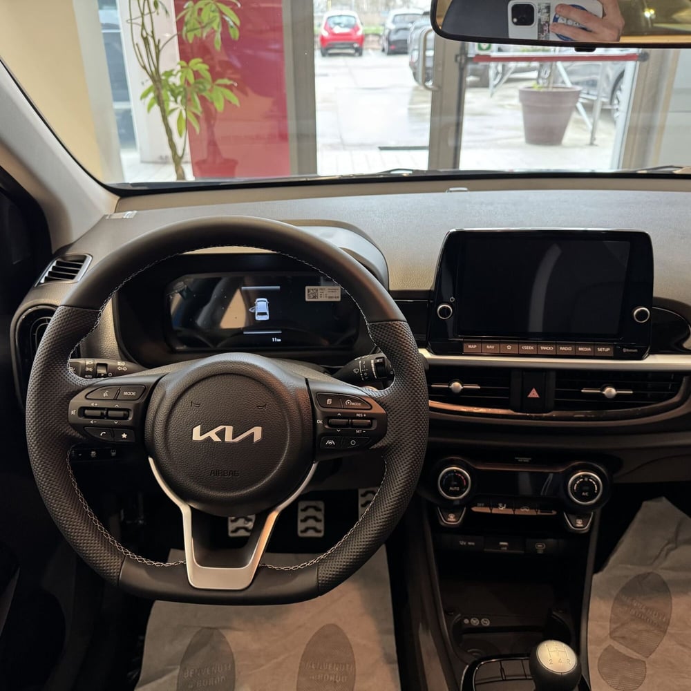 Kia Picanto nuova a Cremona (11)