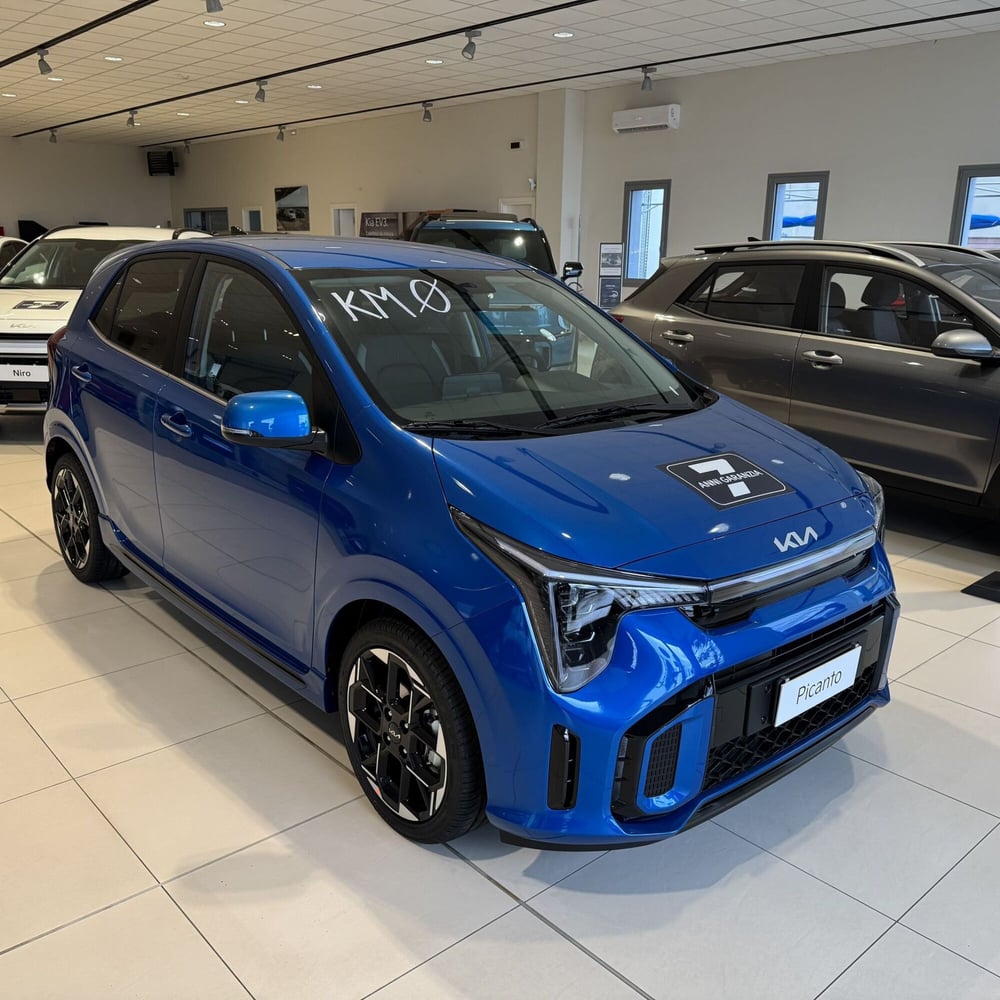 Kia Picanto nuova a Cremona (6)