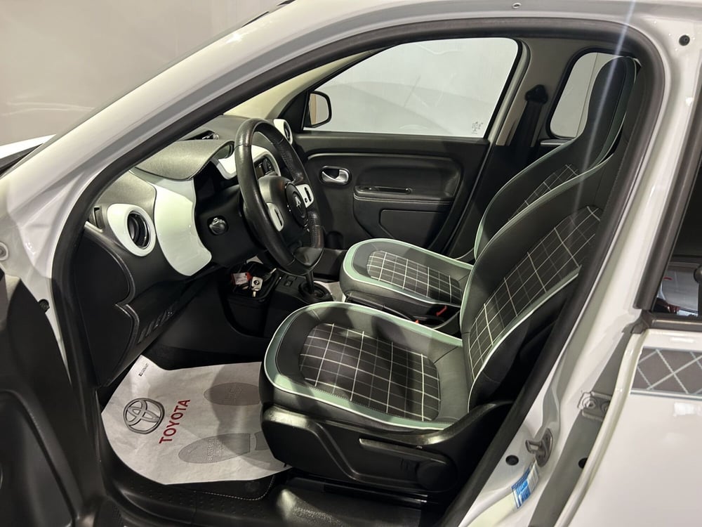 Renault Twingo usata a Milano (11)