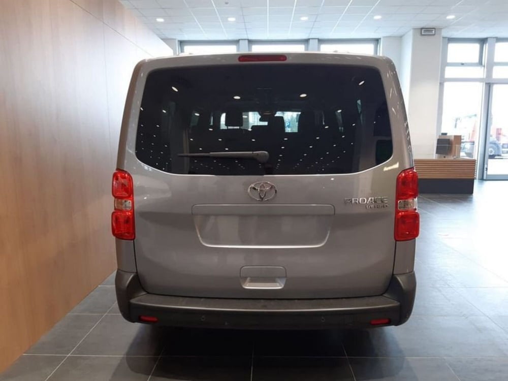 Toyota Proace Verso nuova a Vicenza (7)