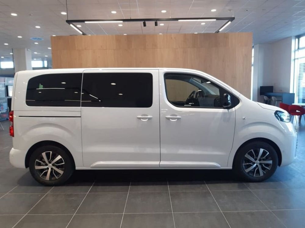 Toyota Proace Verso nuova a Vicenza (2)