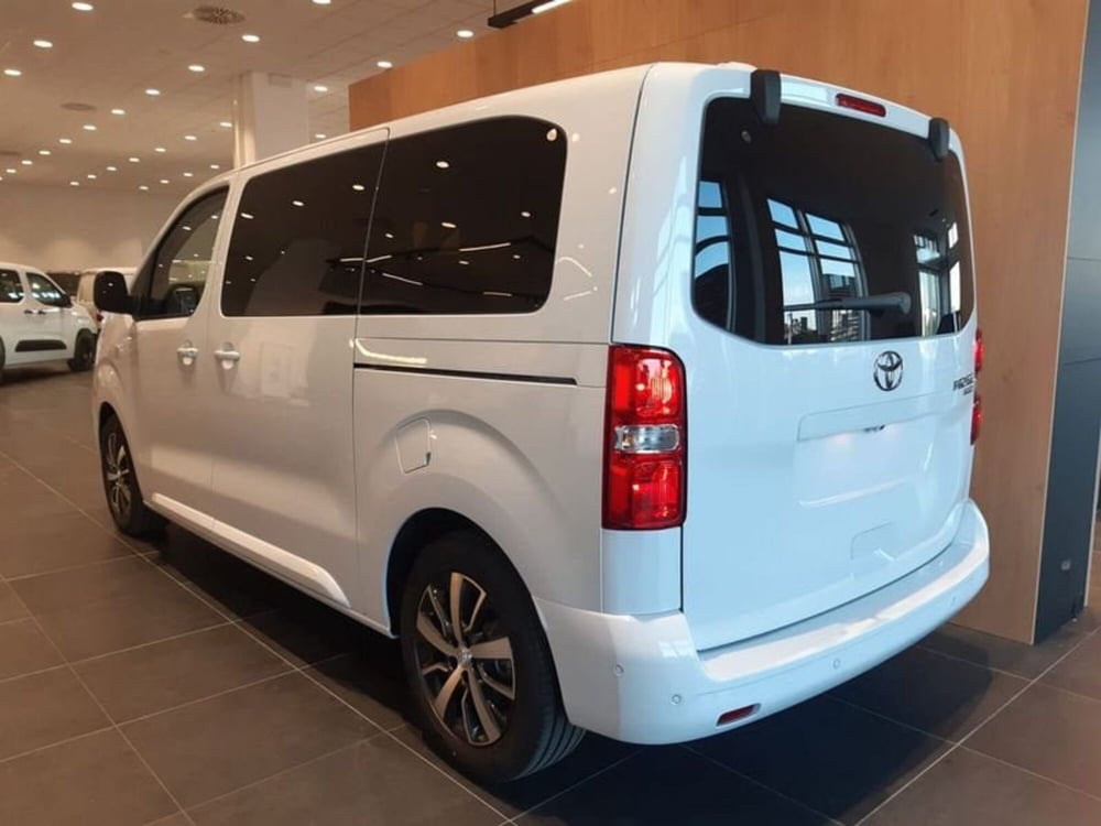 Toyota Proace Verso nuova a Vicenza (3)