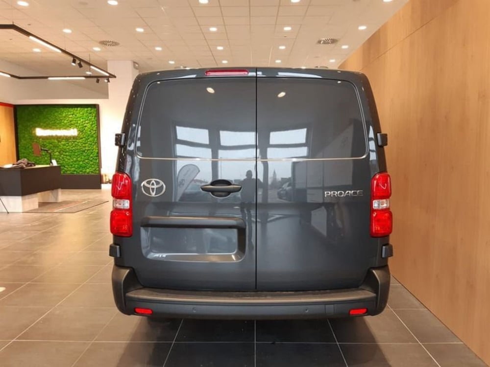 Toyota Proace nuova a Vicenza (9)