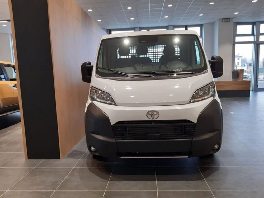 Toyota Proace Max nuova a Vicenza (7)