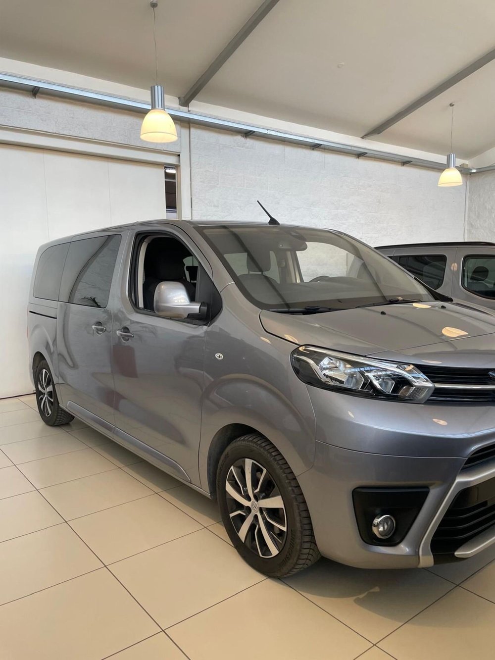 Toyota Proace Verso usata a Cremona (3)