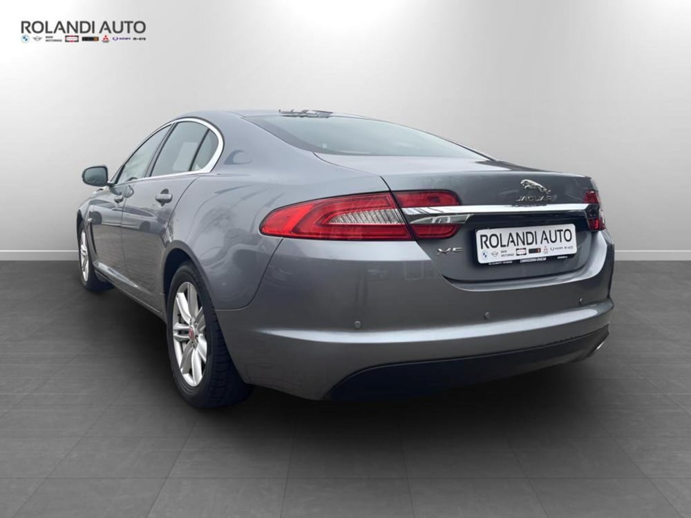 Jaguar XF usata a Alessandria (8)