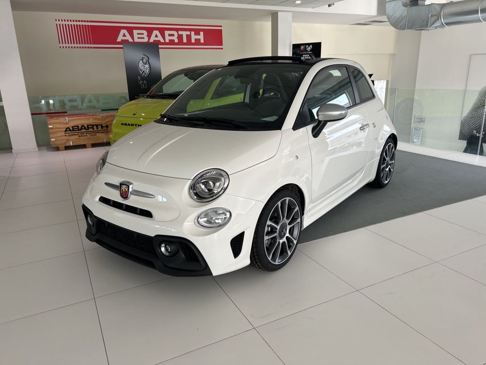 Abarth 595 Cabrio nuova a Arezzo