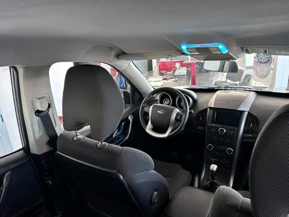 Mahindra XUV500 usata a Firenze (5)