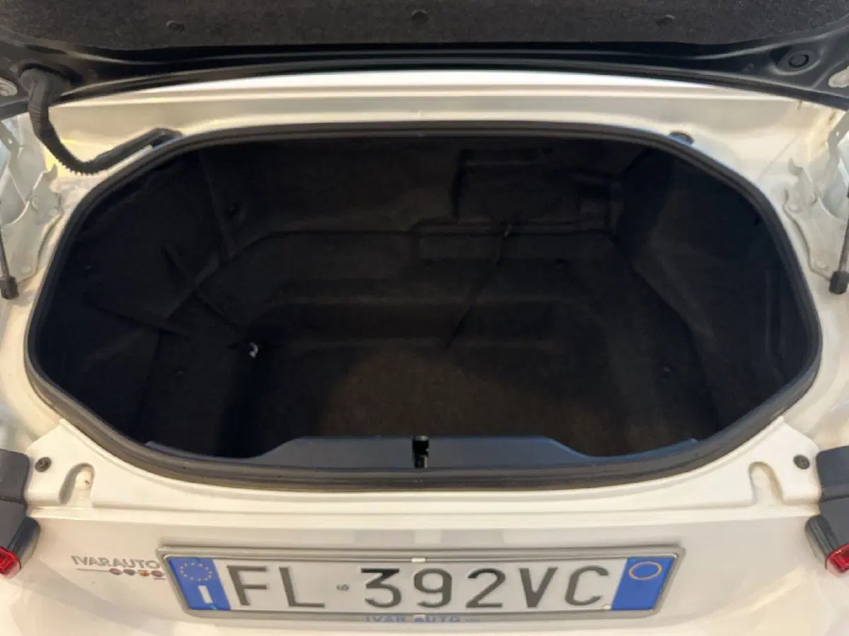 Abarth 124 Spider usata a Arezzo (14)