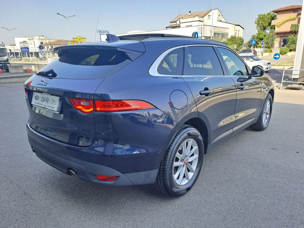 Jaguar F-Pace usata a Pavia (5)