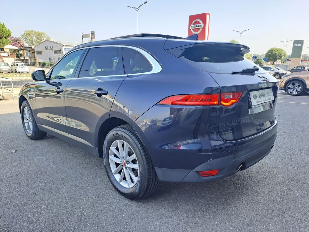 Jaguar F-Pace usata a Pavia (6)