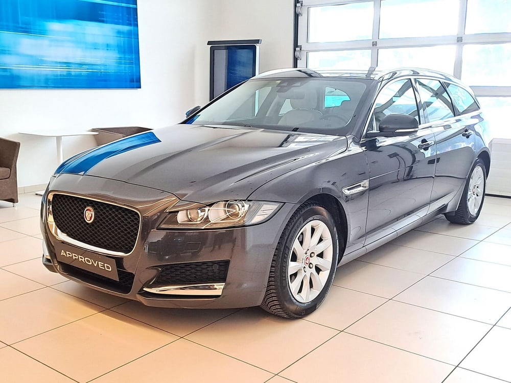 Jaguar XF Sportbrake usata a Pavia