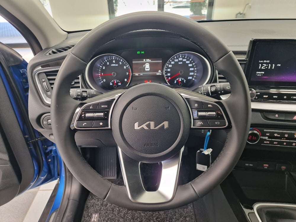 Kia XCeed nuova a Verbano Cusio Ossola (10)