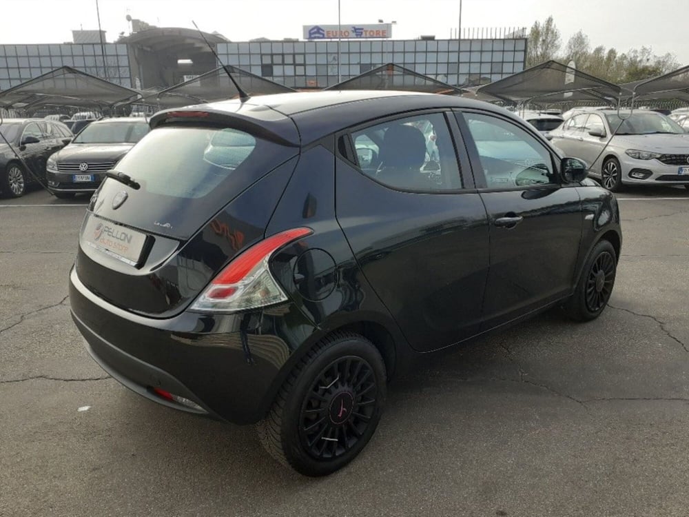 Lancia Ypsilon usata a Modena (4)