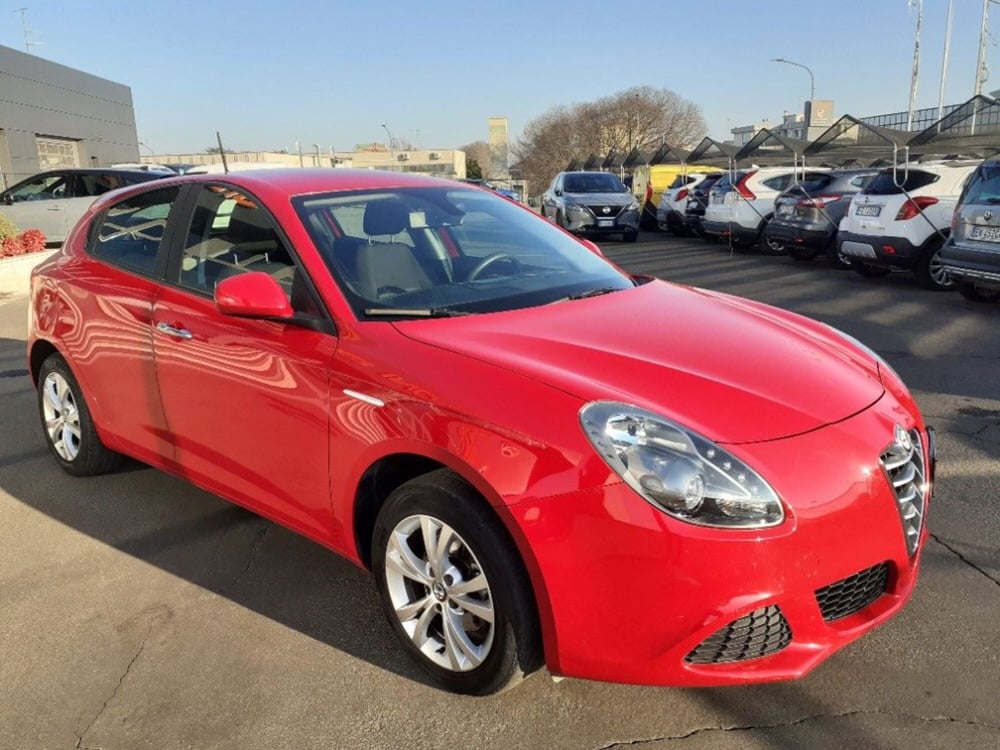 Alfa Romeo Giulietta usata a Modena (4)