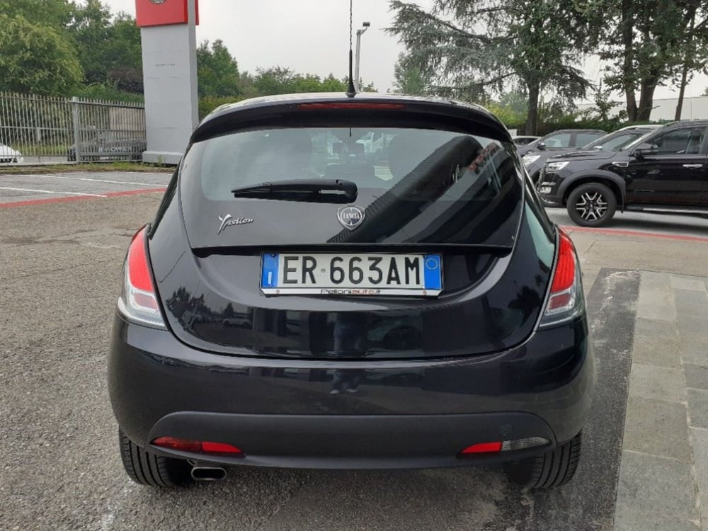 Lancia Ypsilon usata a Modena (5)