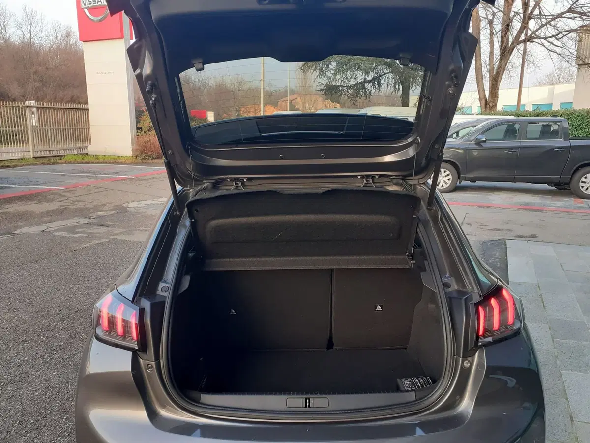 Peugeot 208 usata a Modena (5)