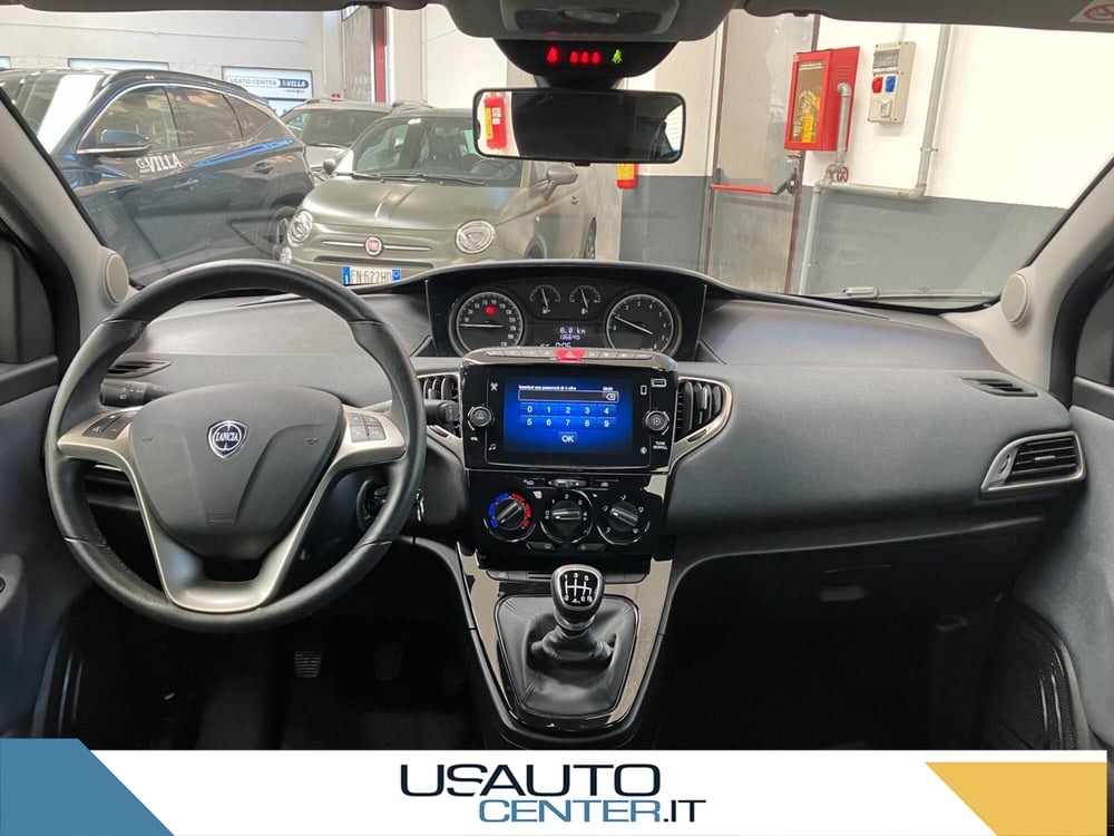 Lancia Ypsilon usata a Monza e Brianza (8)