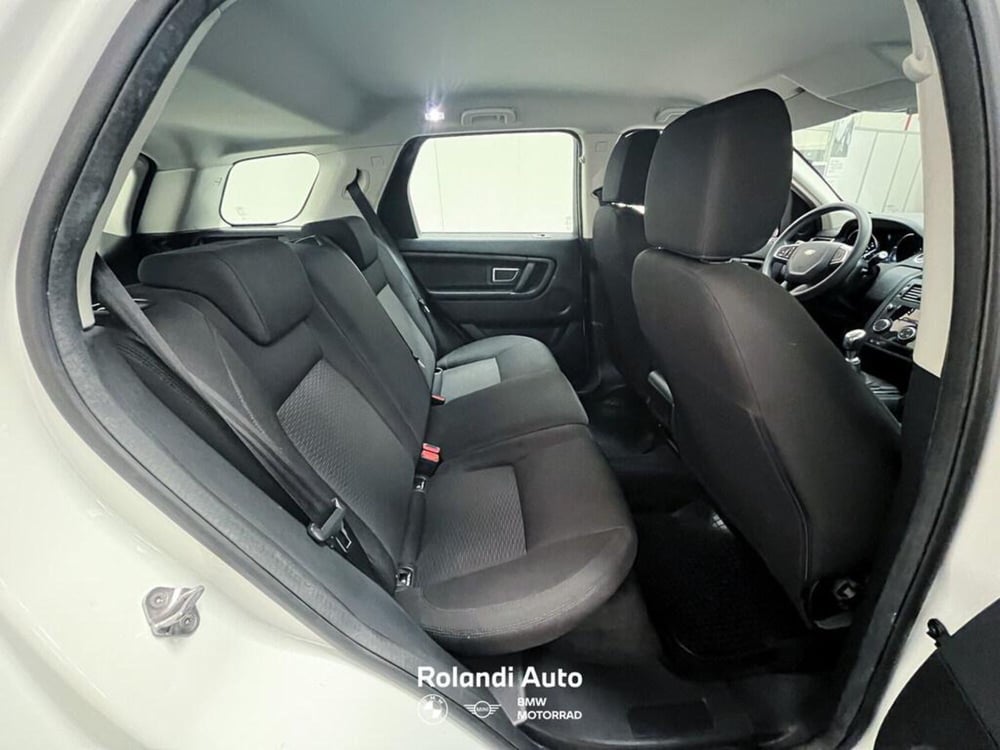 Land Rover Discovery Sport usata a Alessandria (11)