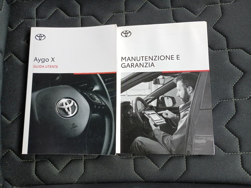 Toyota Aygo X usata a Milano (17)