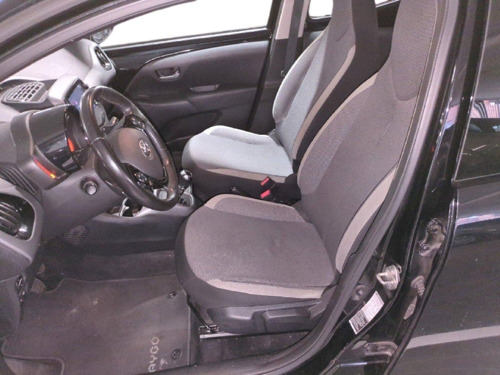 Toyota Aygo usata a Milano (15)