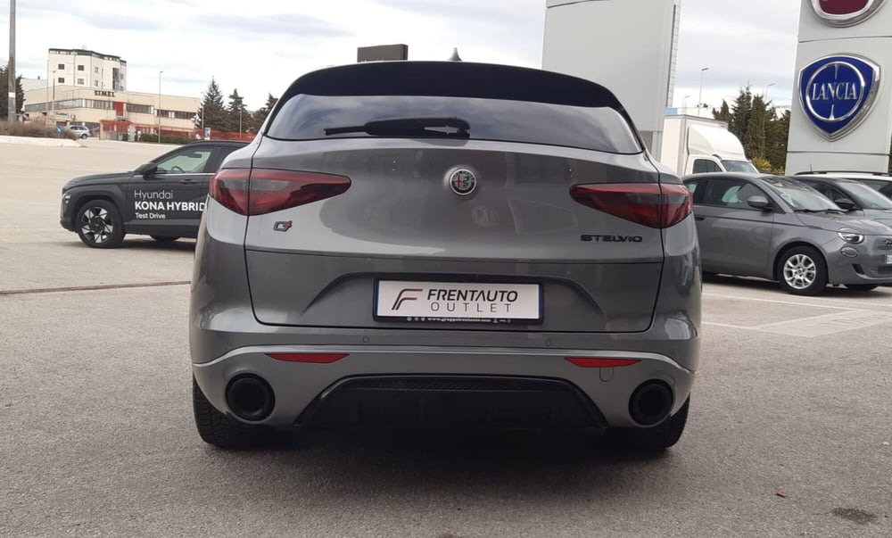 Alfa Romeo Stelvio usata a Campobasso (5)